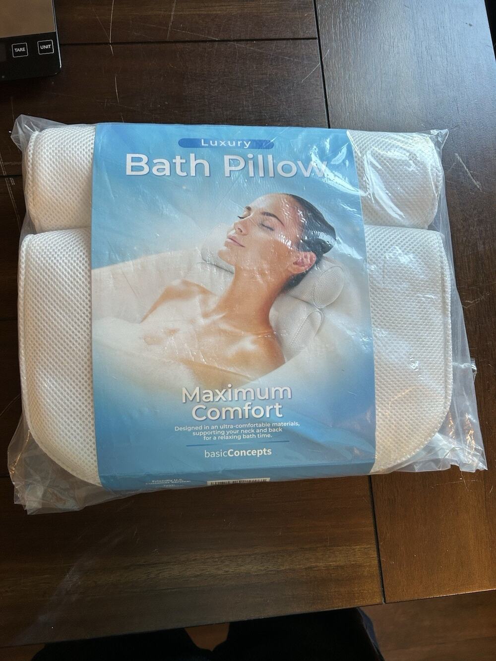 Basic Concepts Luxury Bath Pillow Ergonomic Neck Support Bathtub Cushion White